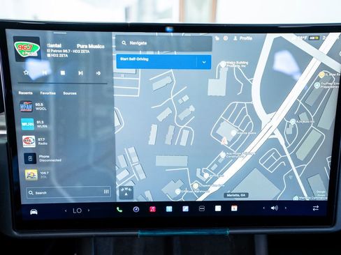 Used 2024 Tesla Model X image 42