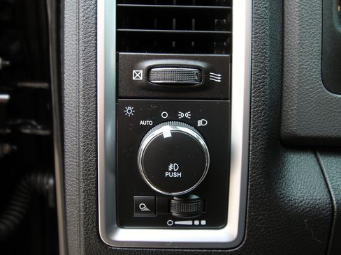 Used 2016 RAM 1500 Big Horn AWD/4WD image 25