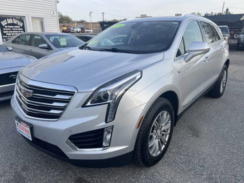 Used 2019 Cadillac XT5 Luxury AWD/4WD image 3