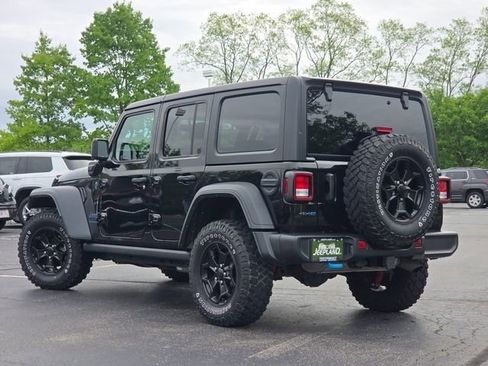 Used 2023 Jeep Wrangler Unlimited w/ Cold Weather Group AWD/4WD image 23