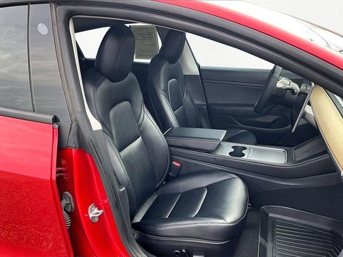 Used 2021 Tesla Model 3 Standard Range Plus image 7