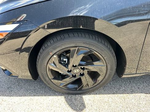 New 2026 Hyundai Elantra Sport FWD image 34