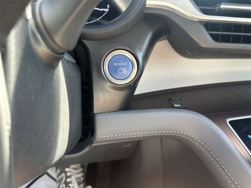 Used 2024 Toyota Sienna XLE image 15