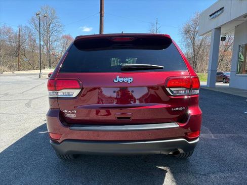 Certified 2021 Jeep Grand Cherokee Laredo X AWD/4WD image 8