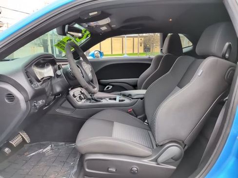 Used 2023 Dodge Challenger R/T Scat Pack RWD image 17