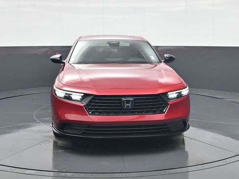 Used 2024 Honda Accord Sport image 2