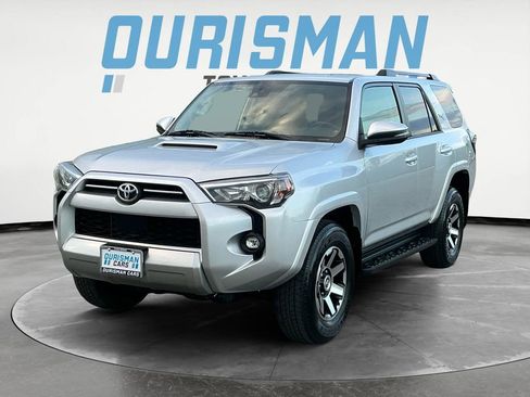 Used 2024 Toyota 4Runner TRD Off-Road Premium AWD/4WD image 3