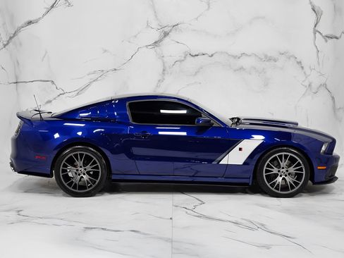 Used 2014 Ford Mustang GT Premium w/ GT Track Package RWD image 11