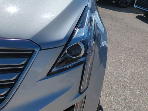 Used 2017 Cadillac XT5 Luxury w/ Driver Awareness Package image 9