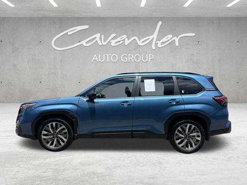 Used 2025 Subaru Forester Touring AWD/4WD image 16