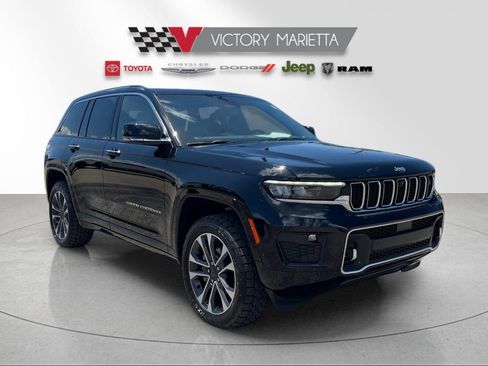 Used 2022 Jeep Grand Cherokee Overland w/ Advanced Protech Group III AWD/4WD image 7