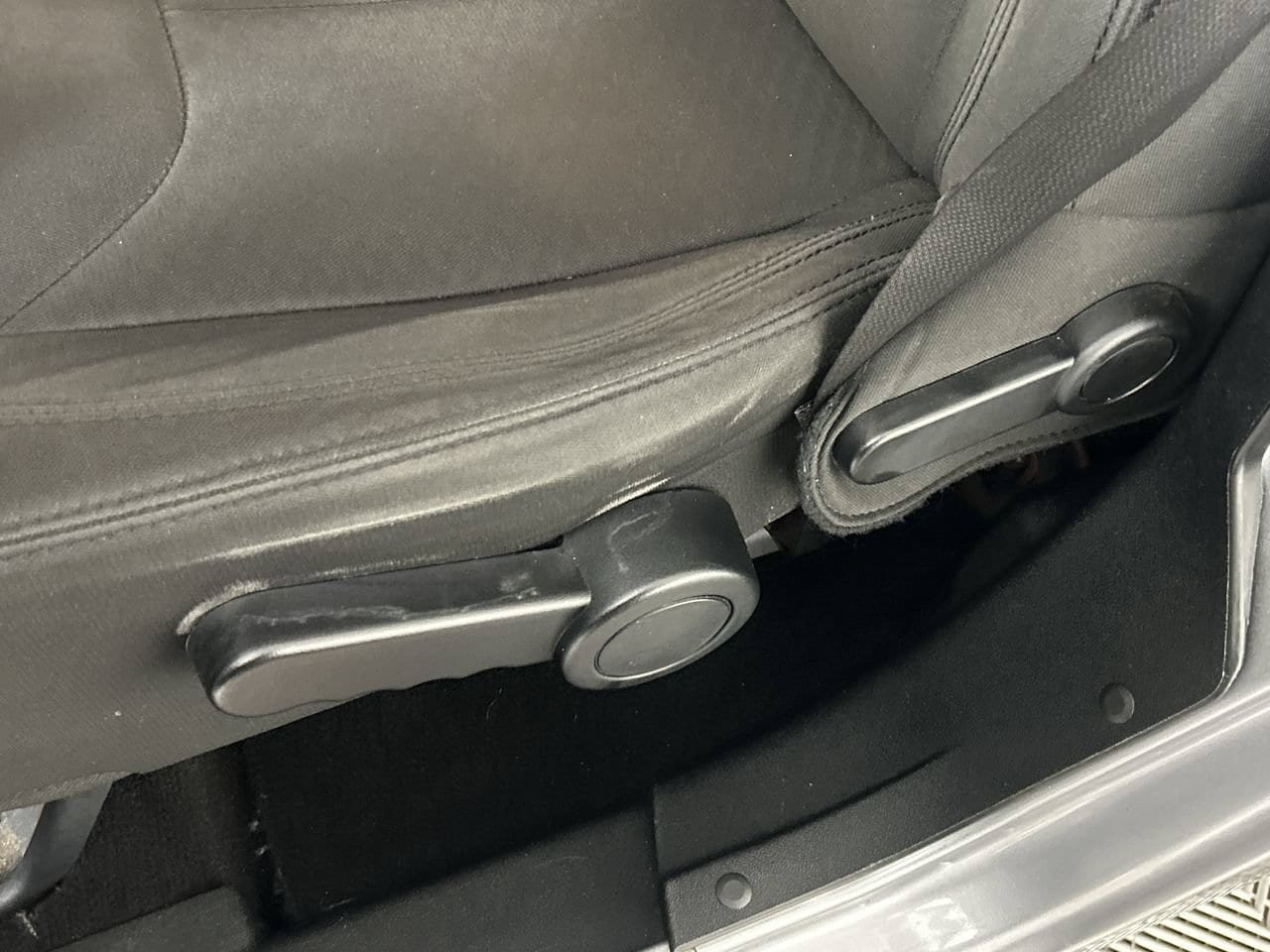 Used 2018 Jeep Wrangler Unlimited Sport S AWD/4WD image 19