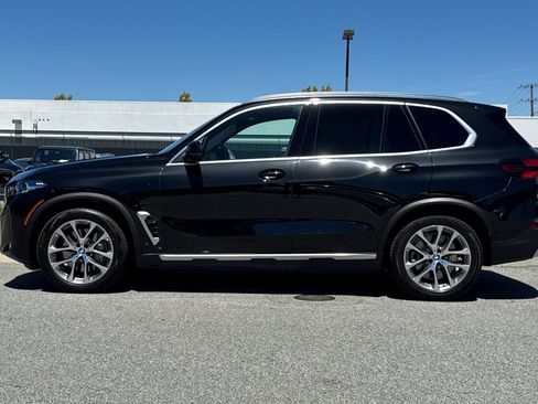 Used 2024 BMW X5 xDrive50e w/ Premium Package AWD/4WD image 2