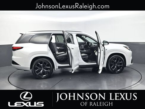 New 2026 Lexus TX 500h AWD w/ Technology Package image 33