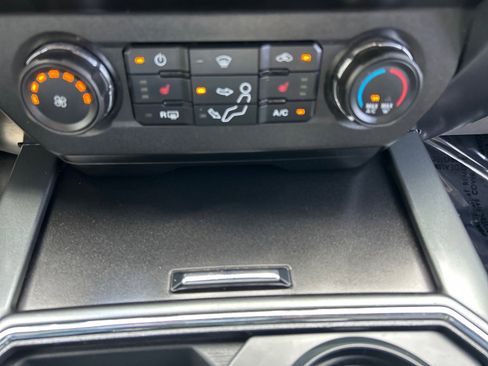 Used 2021 Ford F250 XLT w/ XLT Premium Package AWD/4WD image 29