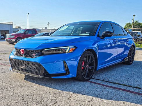 Used 2025 Honda Civic Type R image 3