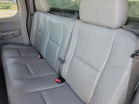 Used 2007 Chevrolet Silverado 1500 W/T image 7