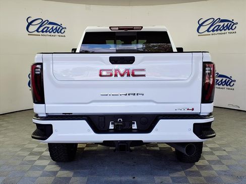 New 2026 GMC Sierra 2500 AT4 image 4