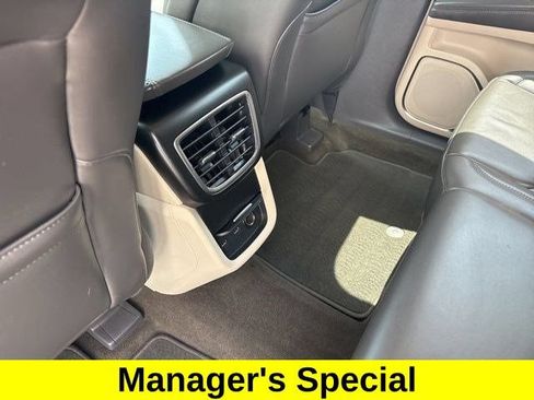 Used 2019 Lincoln Nautilus Select AWD/4WD image 32