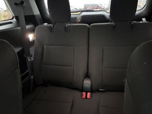 Used 2022 Ford Explorer XLT image 35