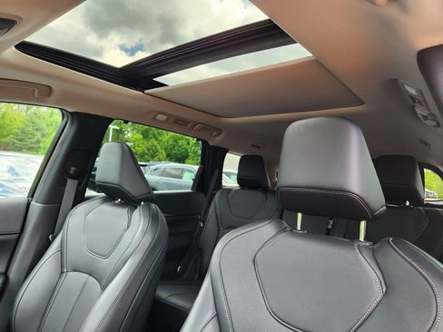 Certified 2023 INFINITI QX60 Luxe w/ Cargo Package AWD/4WD image 12