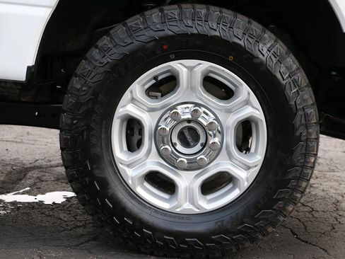 Used 2025 Ford F250 XLT w/ FX4 Off-Road Package AWD/4WD image 50
