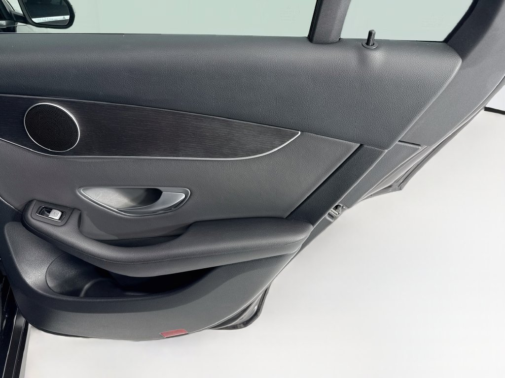 Certified 2022 Mercedes-Benz GLC 300 image 25