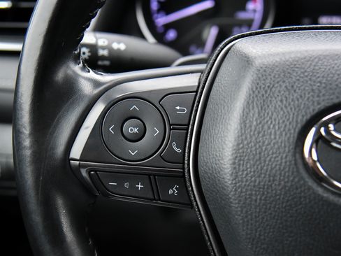 Used 2023 Toyota Camry SE image 32