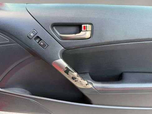 Used 2014 Hyundai Genesis 2.0T RWD image 27