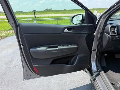 Used 2017 Kia Sportage EX w/ EX Premium Package AWD/4WD image 32