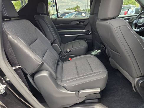 Used 2025 Chevrolet Traverse LT w/ Midnight/Sport Edition FWD image 15