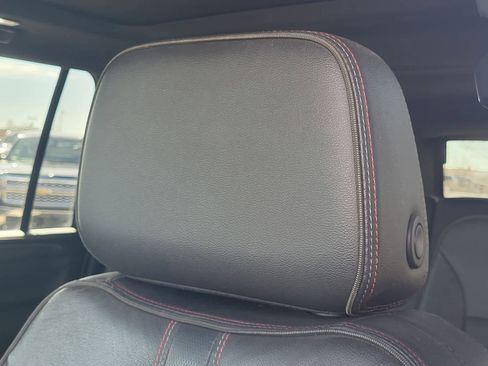 Used 2022 Chevrolet Suburban RST w/ Luxury Package image 14