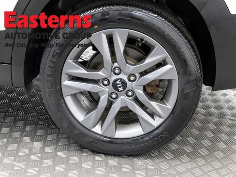 Used 2021 Kia Seltos S AWD/4WD image 32
