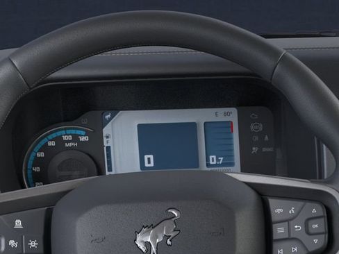 Used 2025 Ford Bronco Badlands AWD/4WD image 13