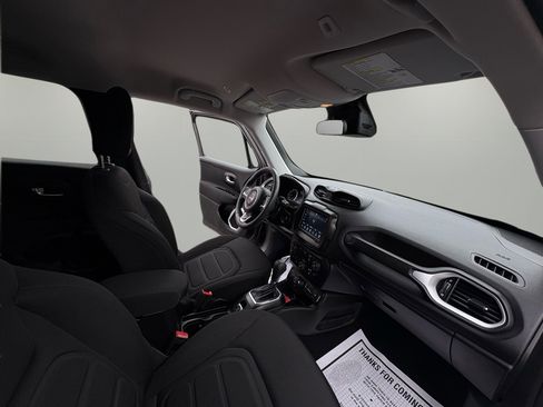 Used 2021 Jeep Renegade Latitude image 18