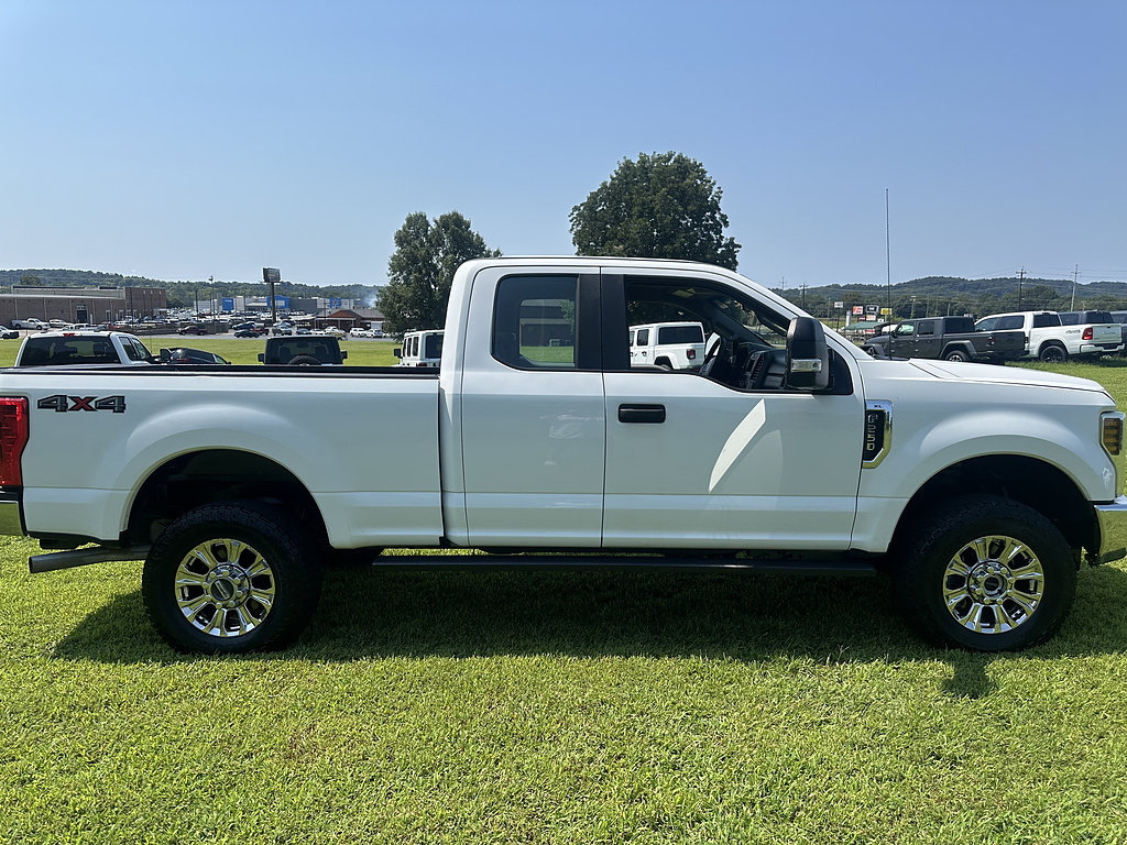 Used 2018 Ford F250 XL w/ Power Equipment Group AWD/4WD image 5