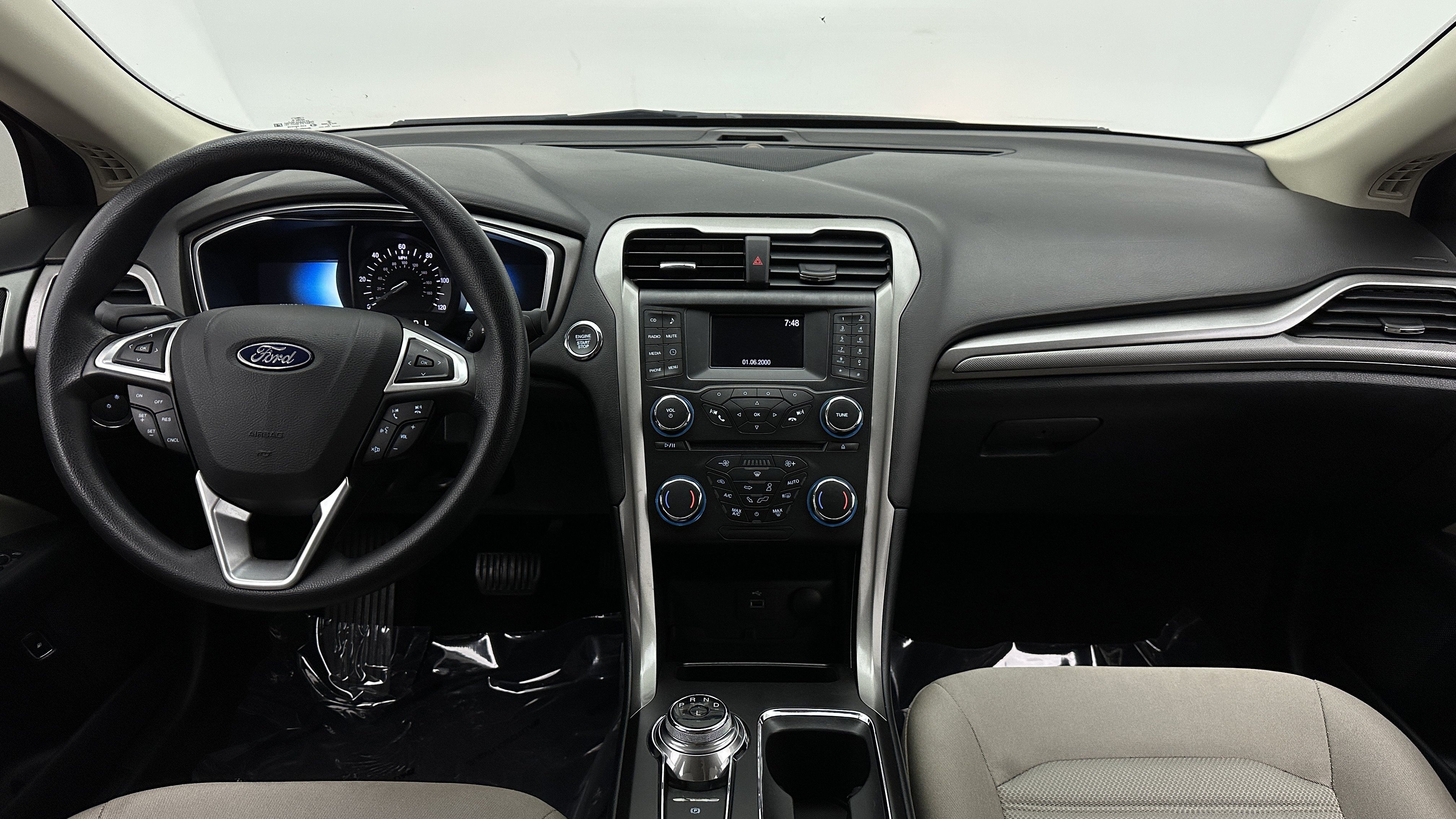 Used 2018 Ford Fusion S FWD image 25