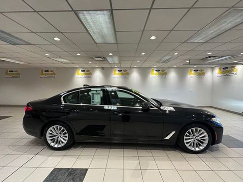 Used 2021 BMW 540i xDrive w/ Premium Package image 3