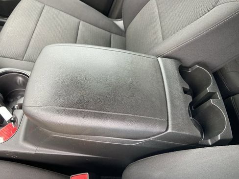 Used 2023 Chevrolet Colorado LT w/ LT Convenience Package II AWD/4WD image 35