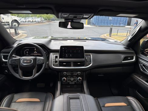 Used 2024 GMC Yukon AT4 w/ AT4 Premium Plus Package AWD/4WD image 47