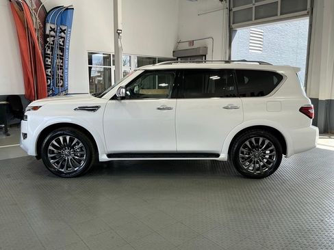 Used 2024 Nissan Armada Platinum w/ Captain's Chairs Package image 24