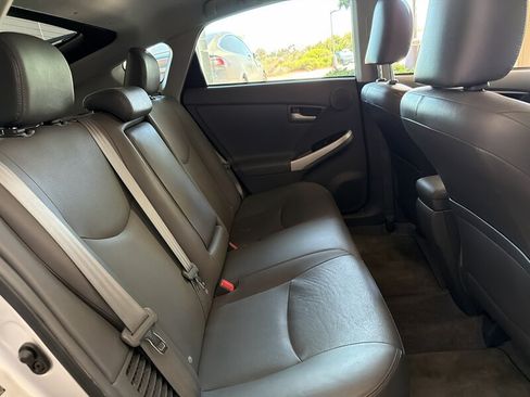 Used 2011 Toyota Prius Four w/ Solar Roof Pkg FWD image 17