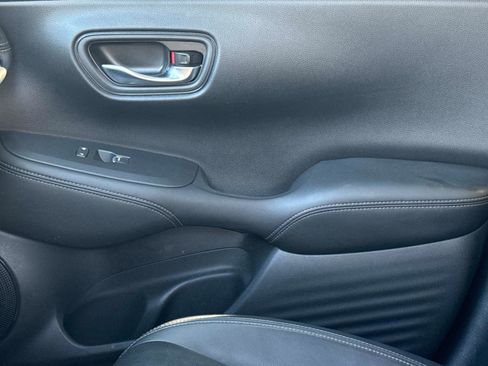 Certified 2023 Honda HR-V EX-L image 16