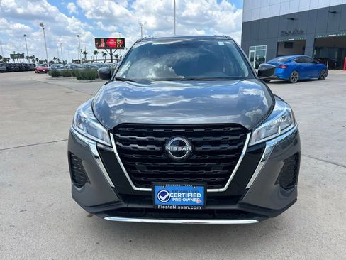 Certified 2025 Nissan Kicks Play S FWD image 2