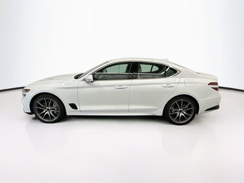 Used 2025 Genesis G70 2.5T RWD image 4