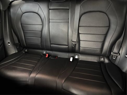 Used 2018 Mercedes-Benz GLC 300 4MATIC image 20