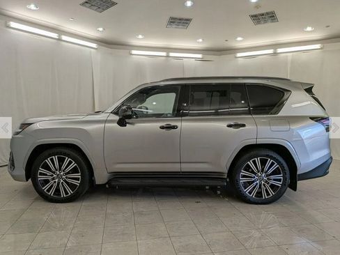 New 2026 Lexus LX 700h Luxury w/ Appearance Package image 3