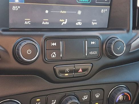 Used 2023 GMC Terrain AT4 image 17