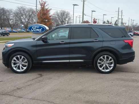 Used 2023 Ford Explorer Platinum w/ Technology Package image 5