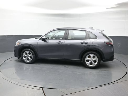 Certified 2023 Honda HR-V LX image 3